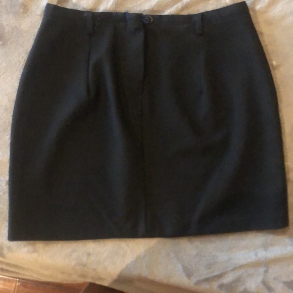 Black Mini Skirt - Picture 2 of 3